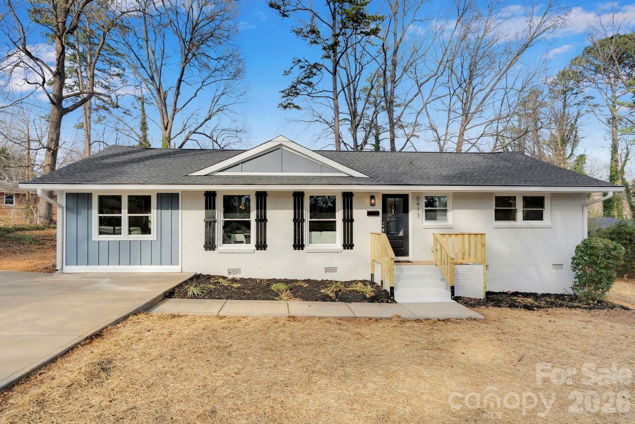 5413 Ruth Drive, Charlotte, NC 28215 Main Photo