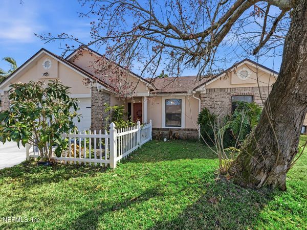 407 NAUGATUCK Drive, Jacksonville, FL 32225