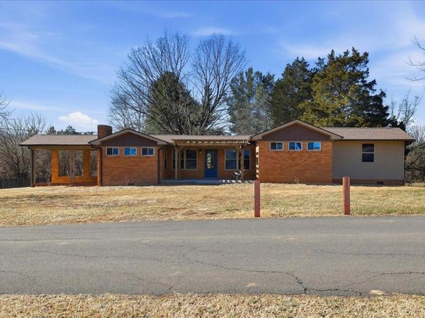 220 Phyllis Drive, Bean Station, TN 37708