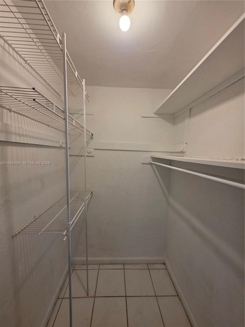 4731 NW 10th Ct , Unit 210, Plantation, FL 33313 Photo