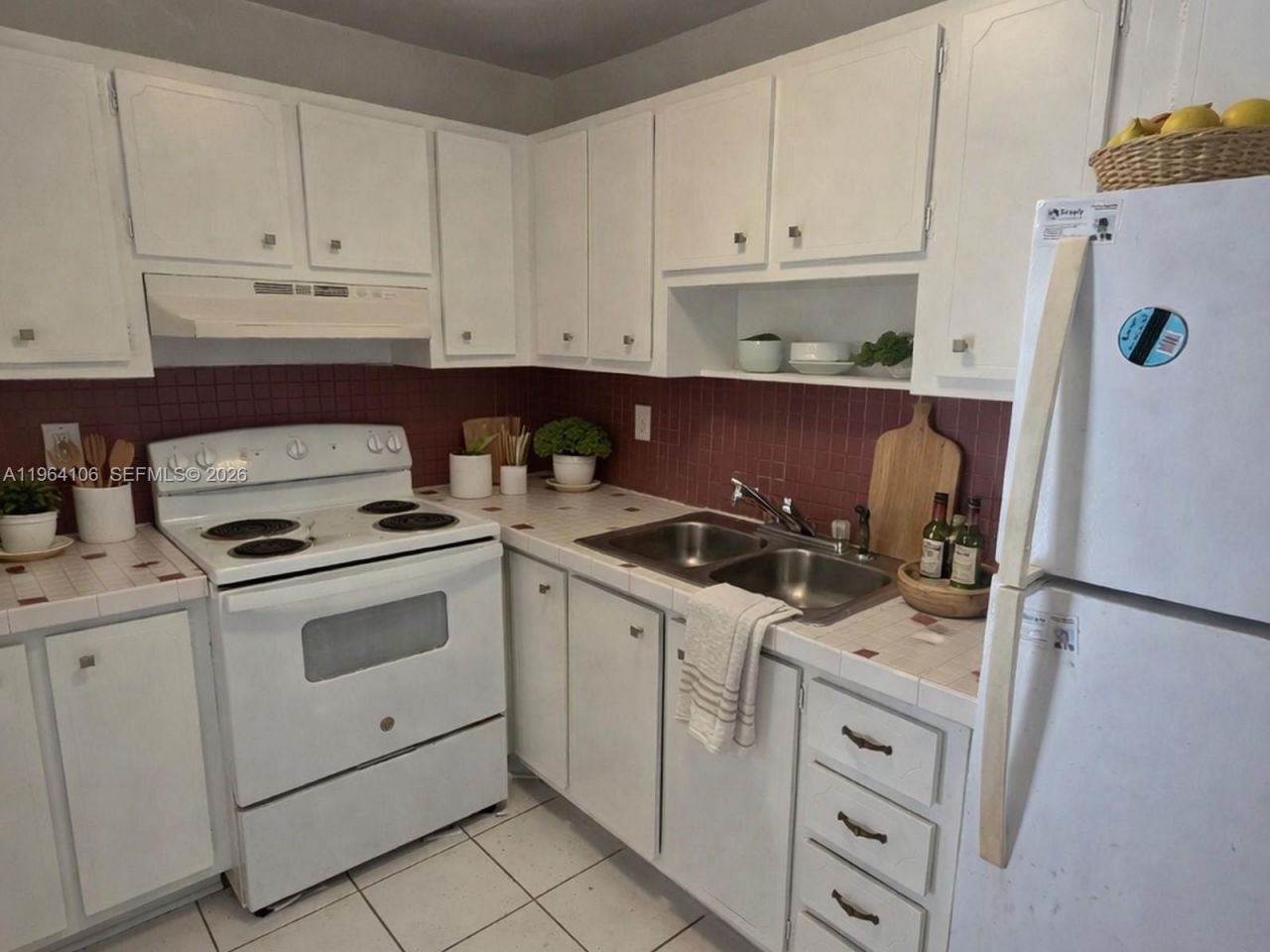 4731 NW 10th Ct , Unit 210, Plantation, FL 33313 Photo