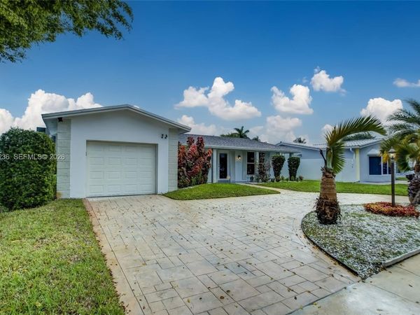 4917 W Park Rd, Hollywood, FL 33021