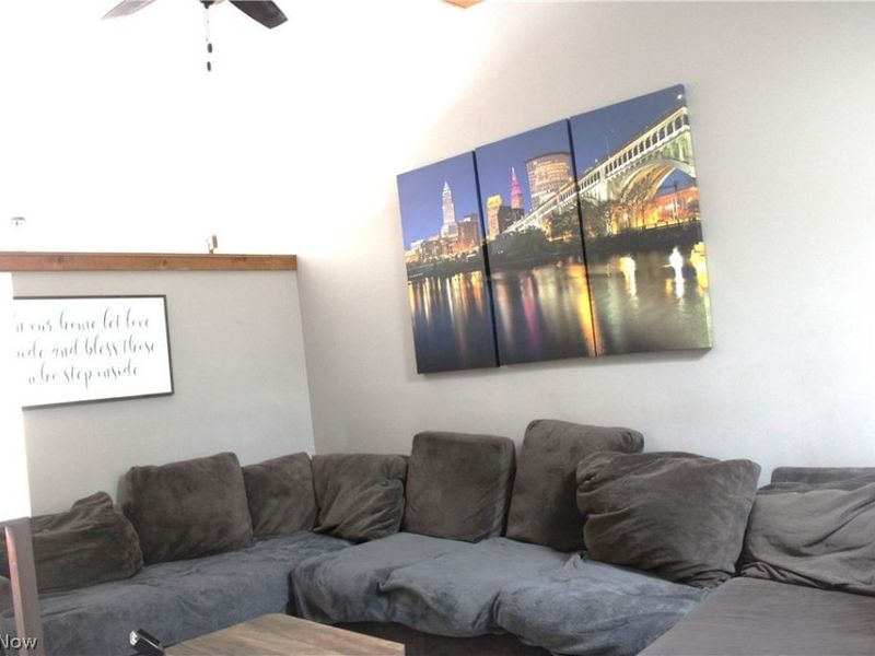 5279 Creekside Boulevard, Unit T34, Brunswick Hills, OH 44212 Photo 3