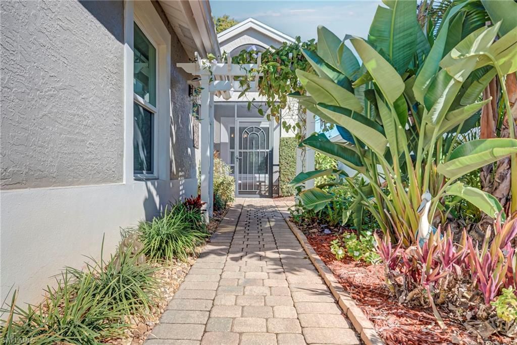 20966 Country Barn Dr, Estero, FL 33928 Photo