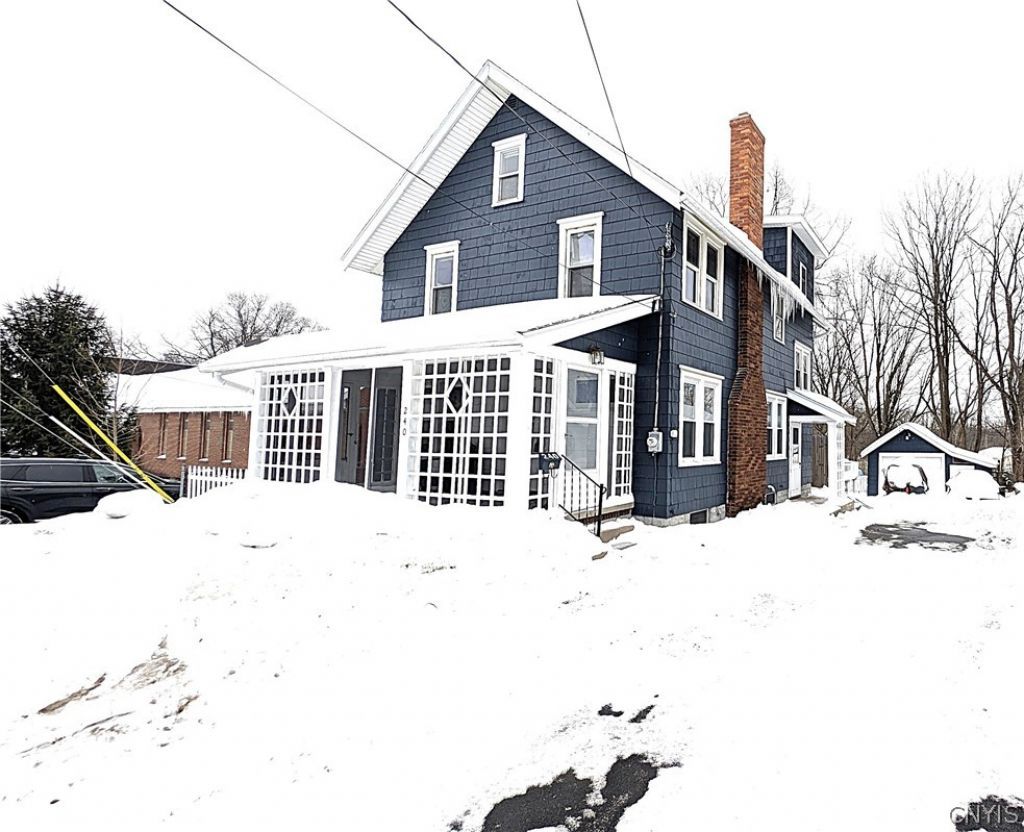 240 East Avenue, Minoa, NY 13116 Main Photo