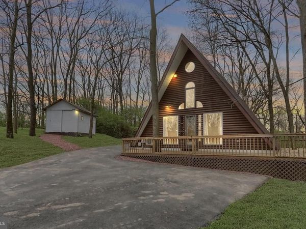 3765 CONRAD WEISER PARKWAY, WOMELSDORF, PA 19567