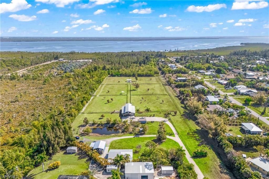 6050 Stringfellow Rd, Saint James City, FL 33956 Photo