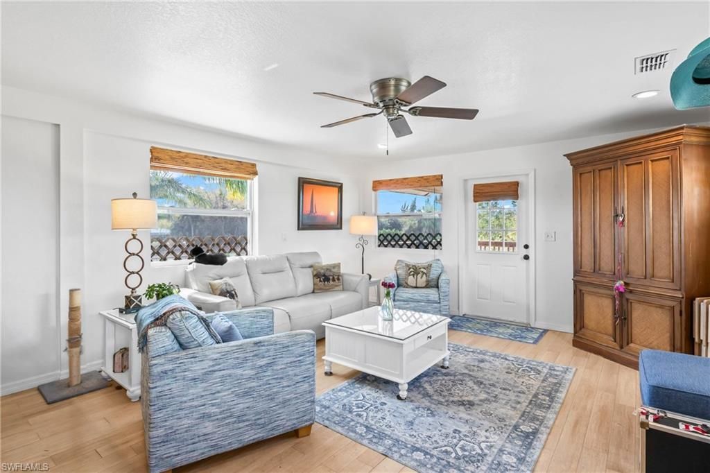 6050 Stringfellow Rd, Saint James City, FL 33956 Photo