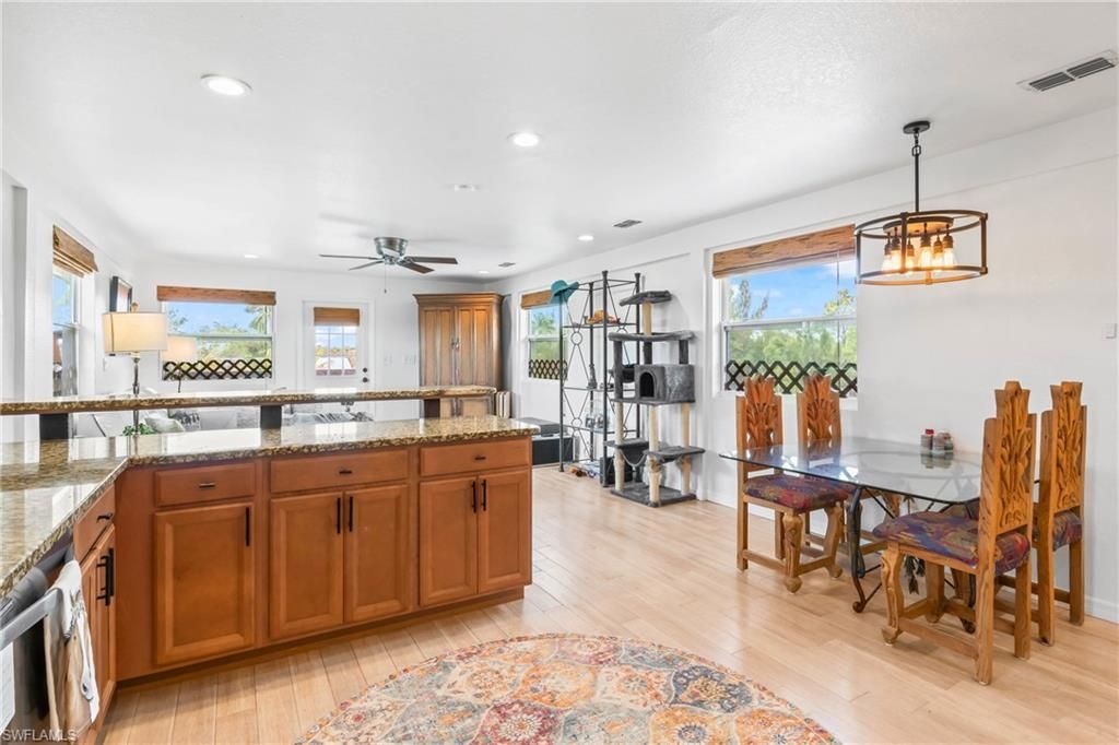 6050 Stringfellow Rd, Saint James City, FL 33956 Photo