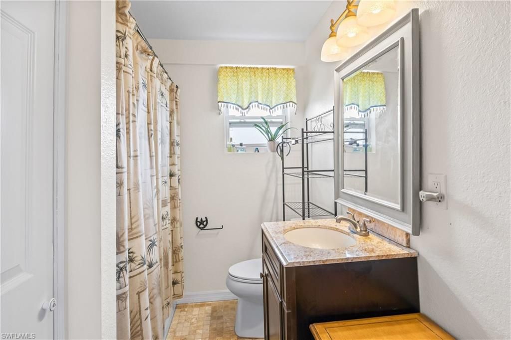 6050 Stringfellow Rd, Saint James City, FL 33956 Photo