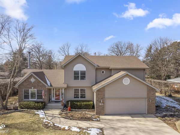 735 Meadow Wood Drive, Joliet, IL 60431