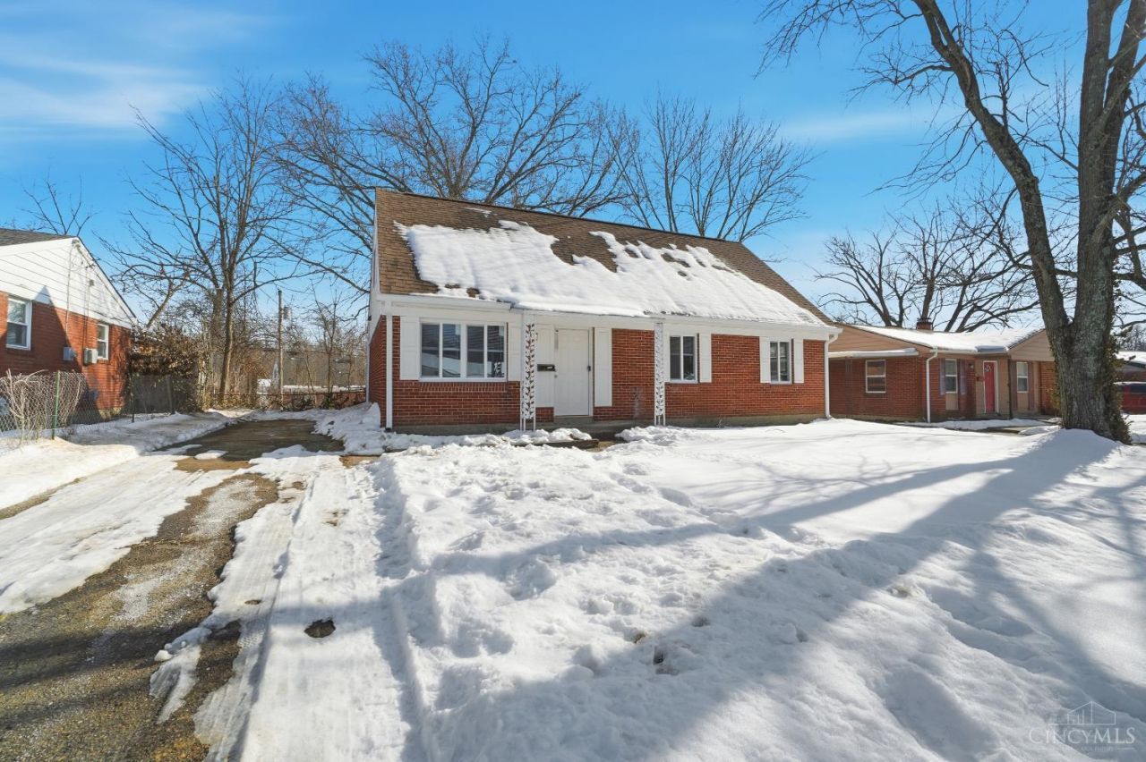 1876 Roosevelt Avenue, Cincinnati, OH 45240 Main Photo