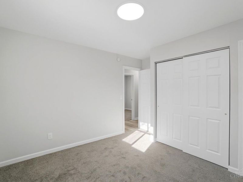 1876 Roosevelt Avenue, Cincinnati, OH 45240 Photo 16