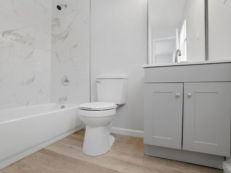 1876 Roosevelt Avenue, Cincinnati, OH 45240 Photo 18