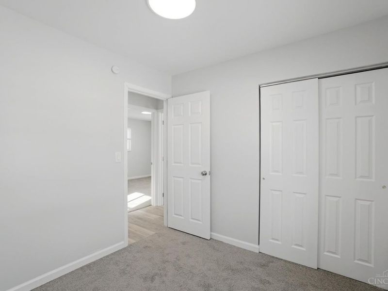 1876 Roosevelt Avenue, Cincinnati, OH 45240 Photo 27