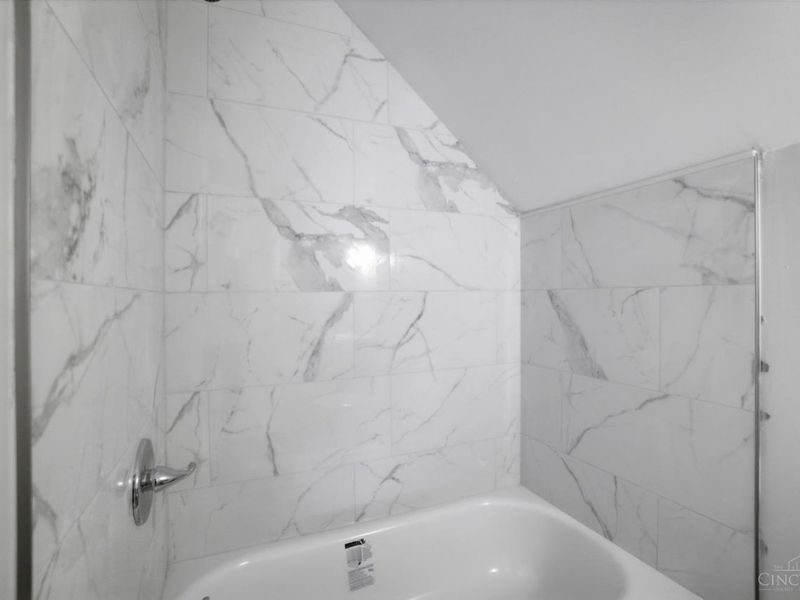 1876 Roosevelt Avenue, Cincinnati, OH 45240 Photo 32