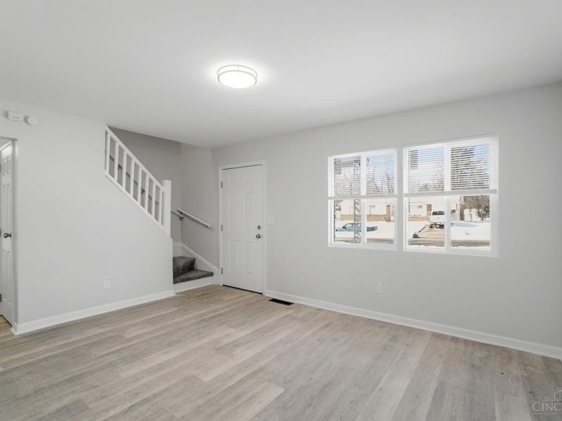 1876 Roosevelt Avenue, Cincinnati, OH 45240 Photo 6