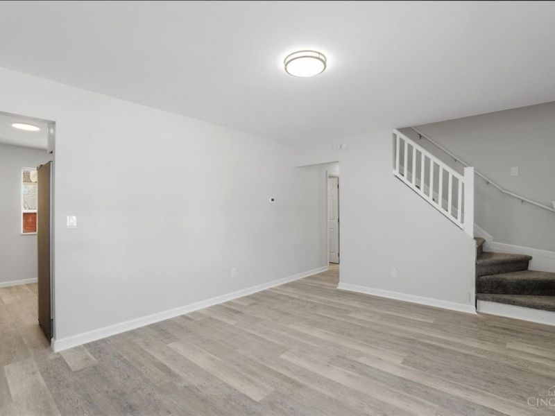 1876 Roosevelt Avenue, Cincinnati, OH 45240 Photo 8