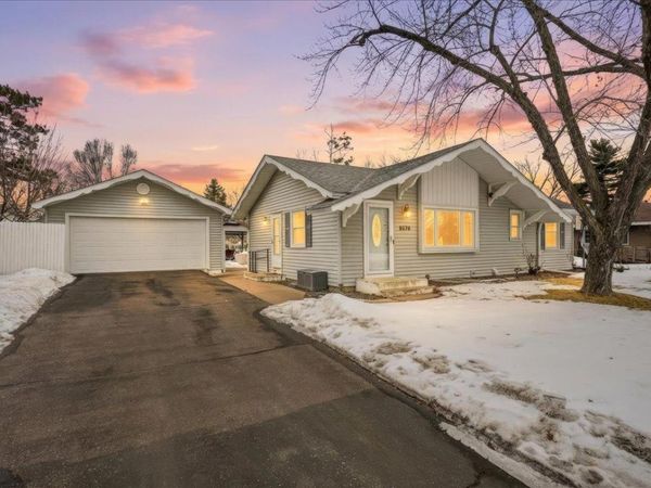 8126 Grafton Avenue S, Cottage Grove, MN 55016