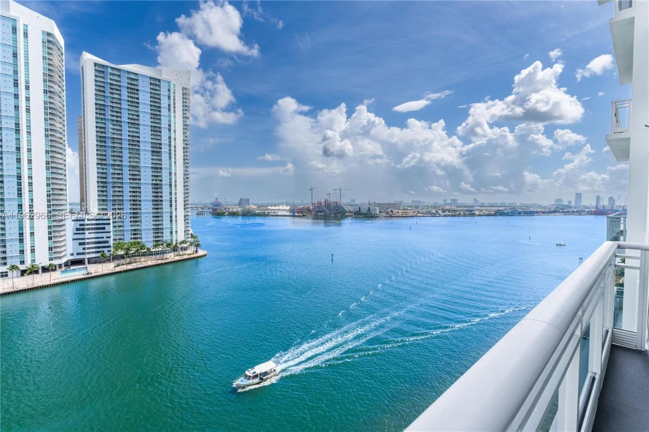 900 Brickell Key Blvd , Unit 1101, Miami, FL 33131 Photo