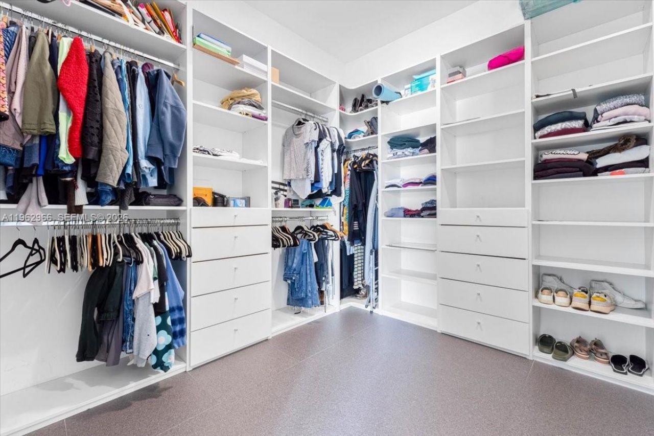 900 Brickell Key Blvd , Unit 1101, Miami, FL 33131 Photo