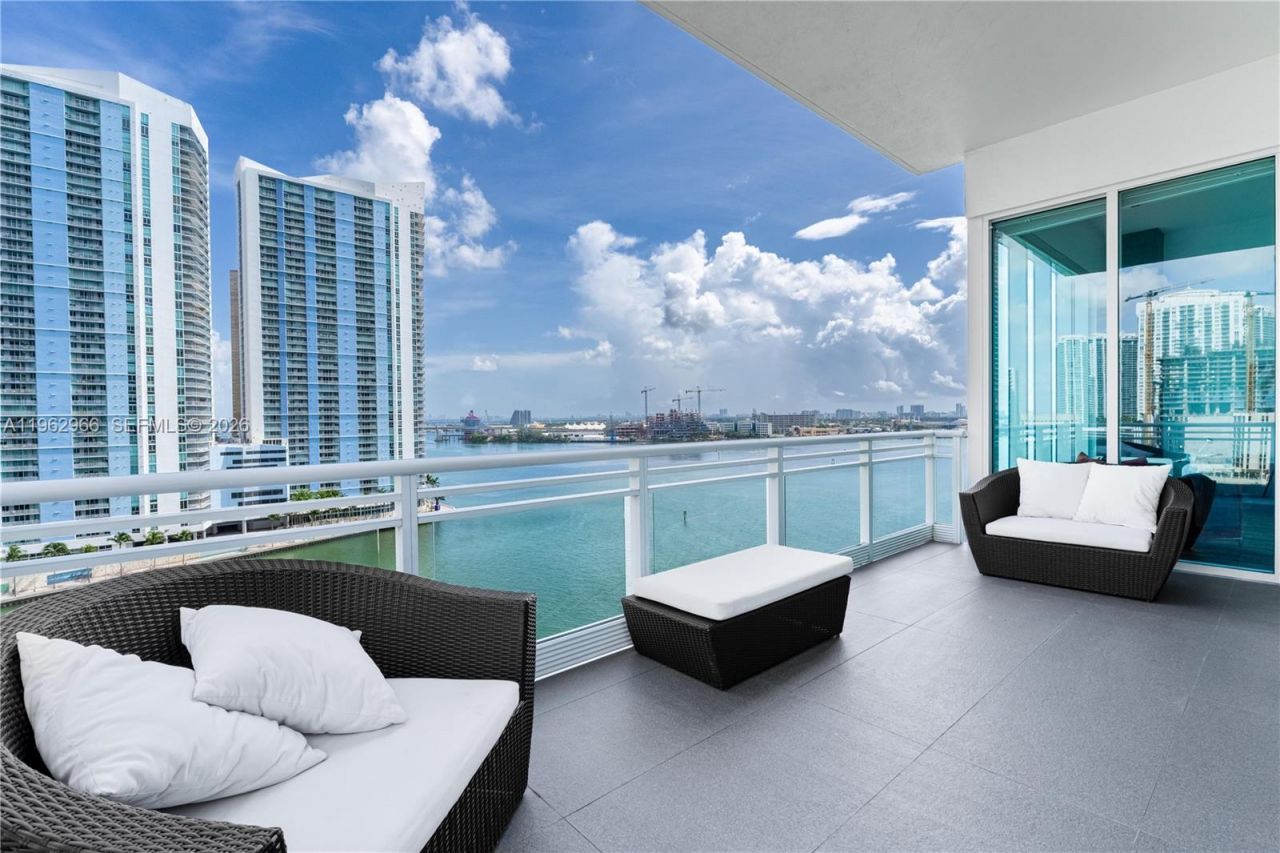 900 Brickell Key Blvd , Unit 1101, Miami, FL 33131 Photo