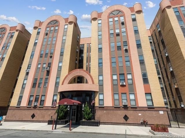 25 W Broadway Long Beach, NY 11561