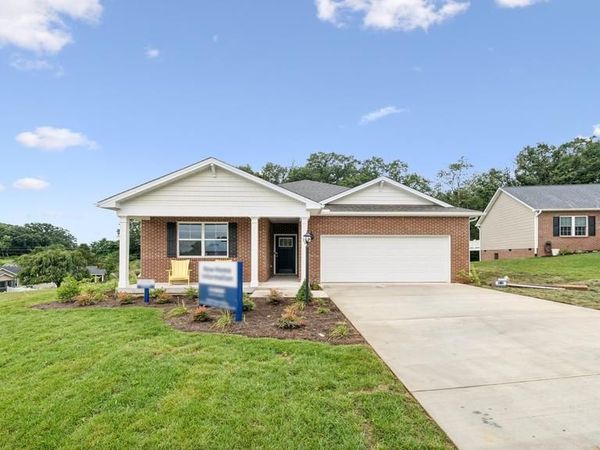 15 RIVER OAK DRIVE, STAUNTON, VA 24401