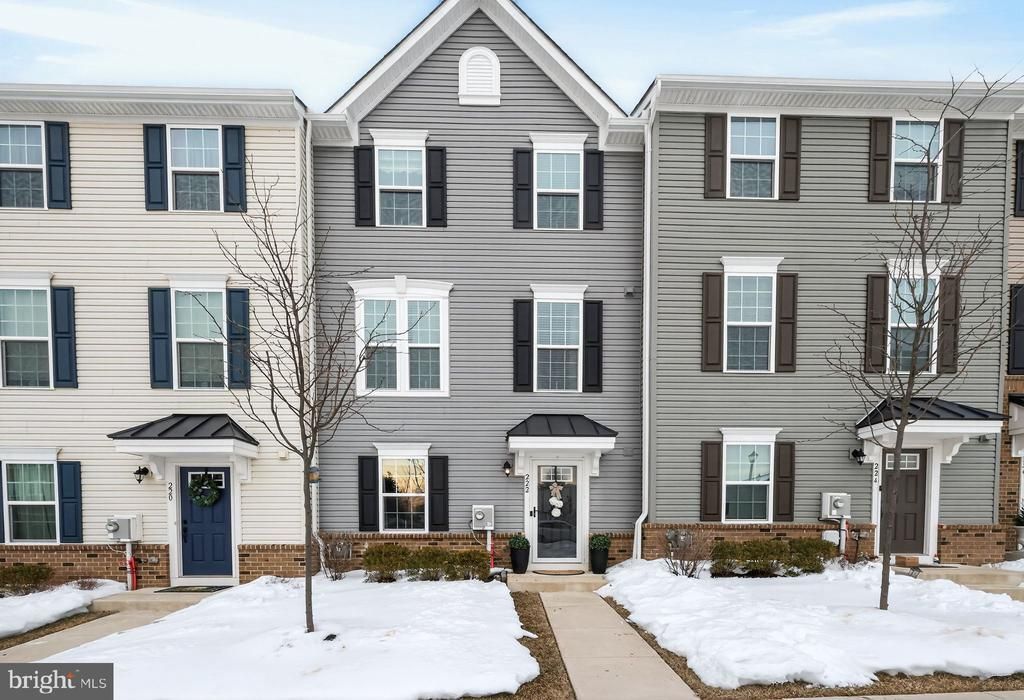 222 Center Drive, Dublin, PA 18917 Main Photo