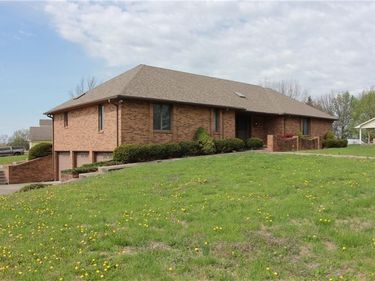 1410 Grandview Drive, Warrensburg, MO 64093