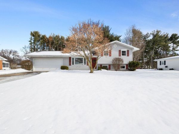 51900 Cheryl Drive, Granger, IN 46530