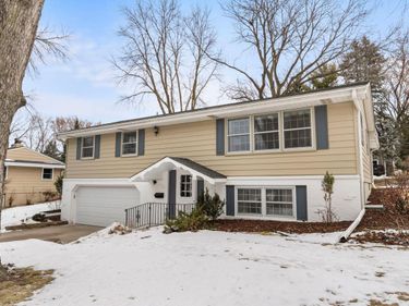 3617 Coolidge Street NE, Saint Anthony, MN 55418
