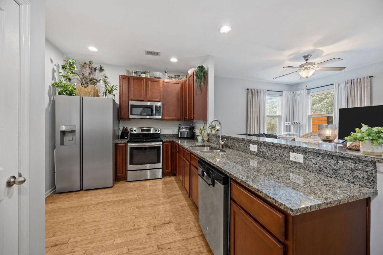 9057 Parlor Drive Photo 7