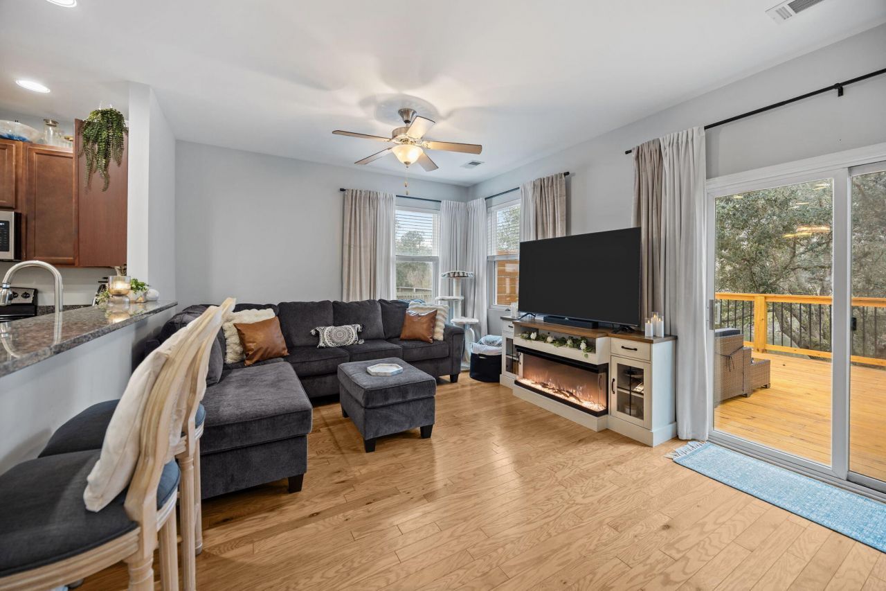 9057 Parlor Drive Photo 8