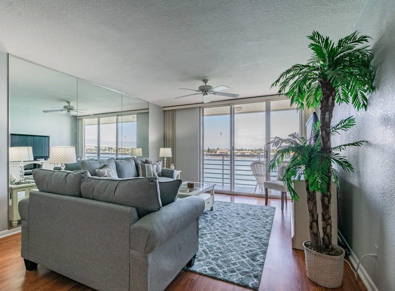 6085 Bahia Del Mar Circle, Unit 468, Saint Petersburg, FL 33715 Photo