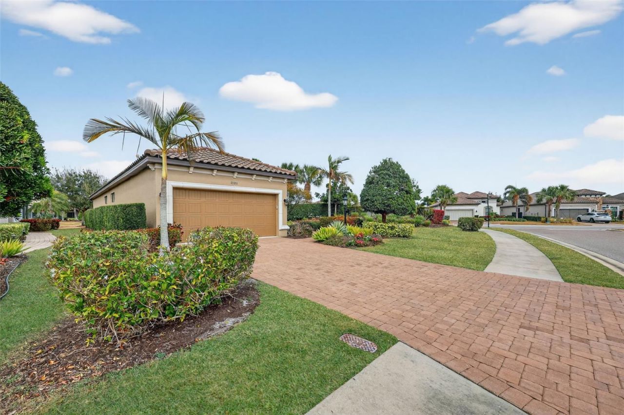 13211 Prima Drive, Bradenton, FL 34211 Photo