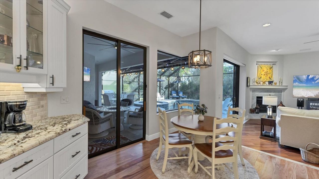 6410 Butlers Crest Drive, Bradenton, FL 34203 Photo