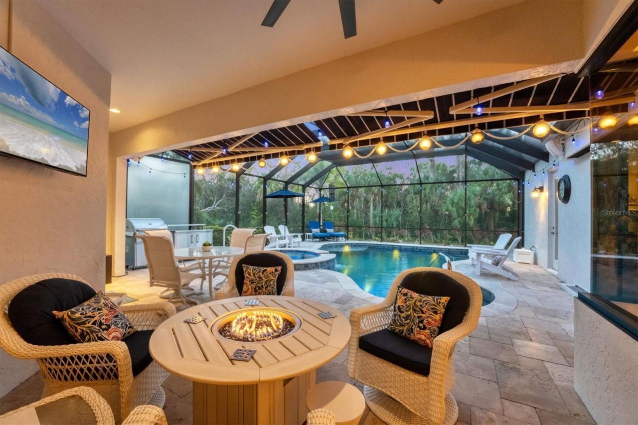 6410 Butlers Crest Drive, Bradenton, FL 34203 Photo