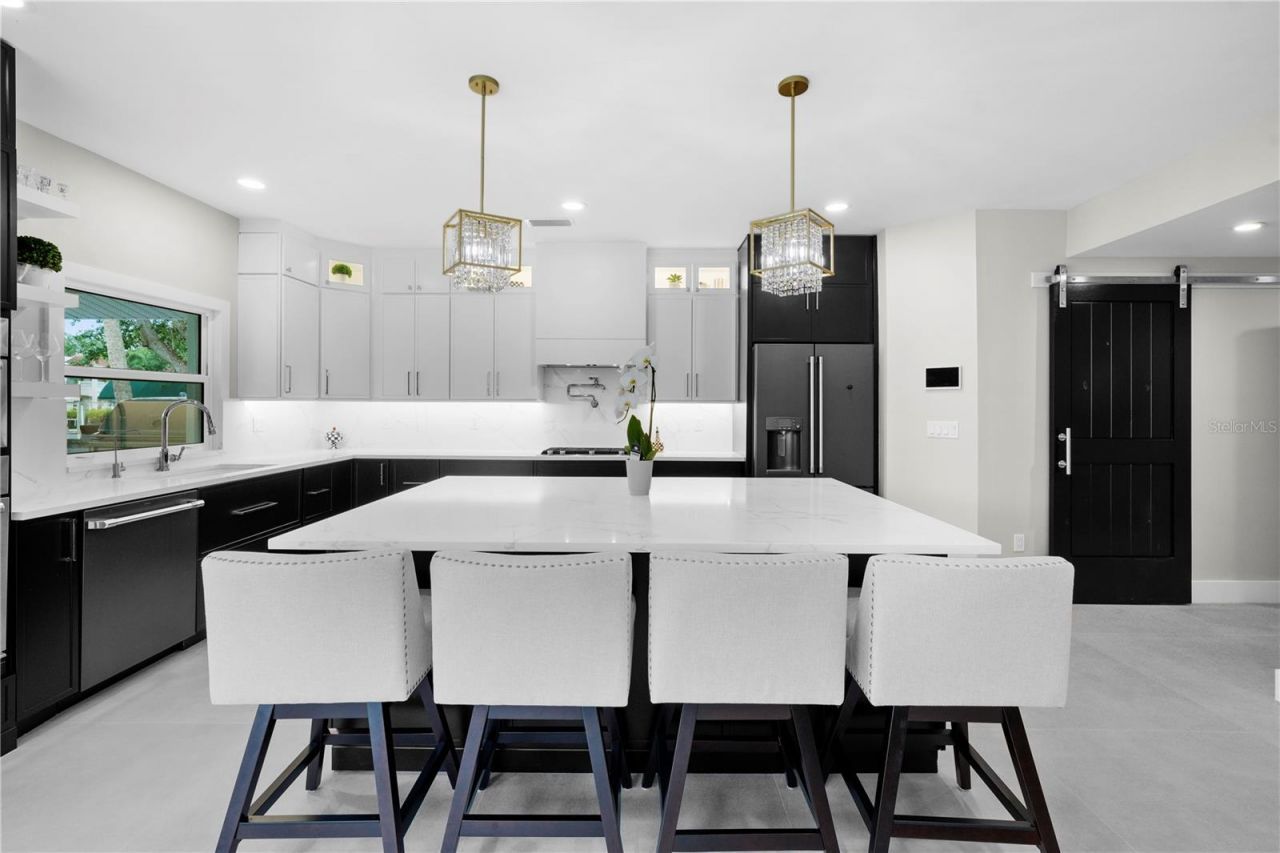 5018 S The Riviera Street, Tampa, FL 33609 Photo