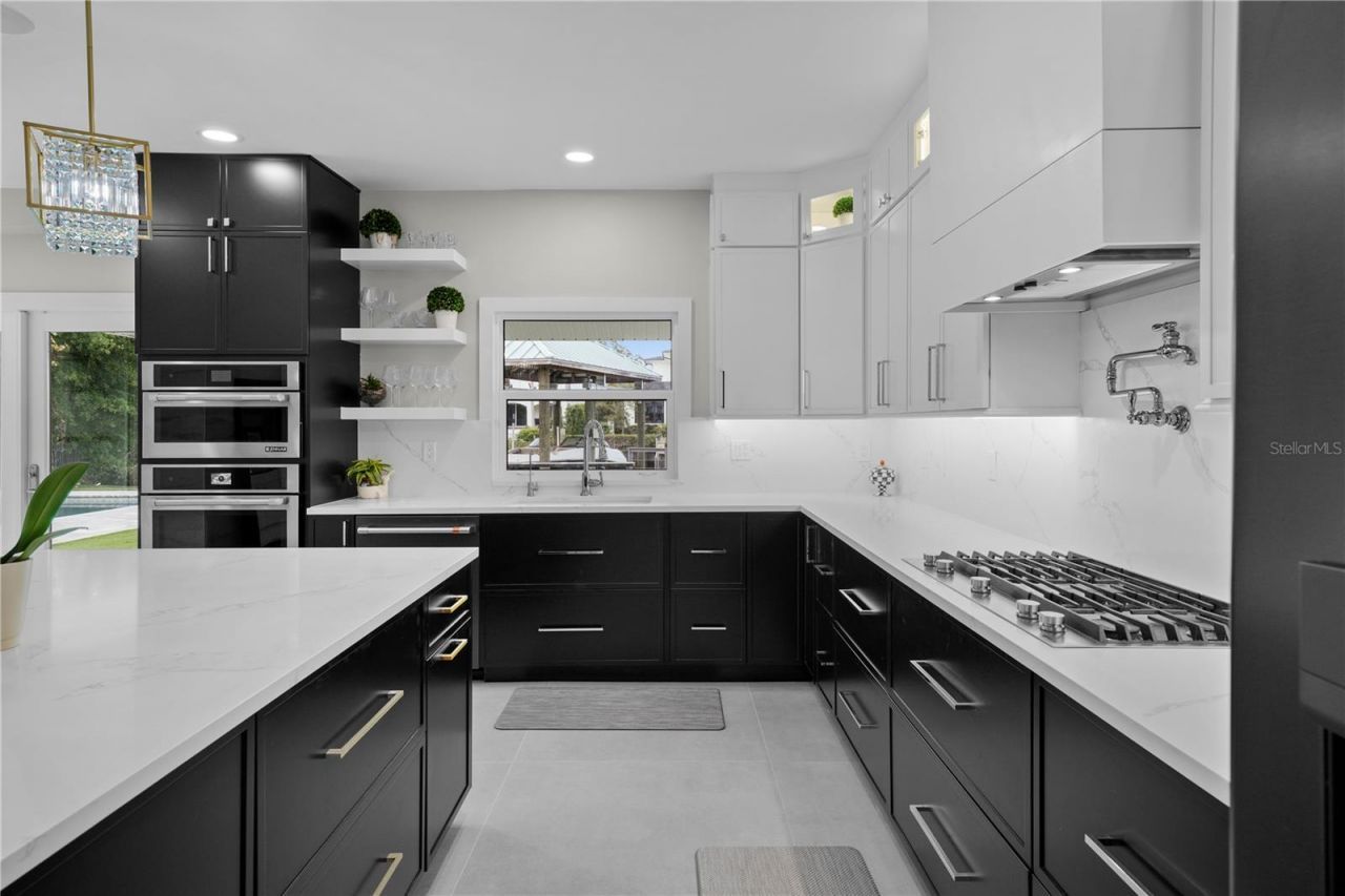 5018 S The Riviera Street, Tampa, FL 33609 Photo