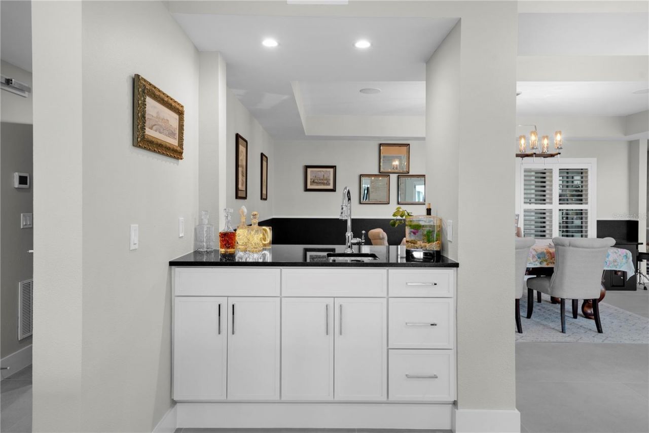 5018 S The Riviera Street, Tampa, FL 33609 Photo