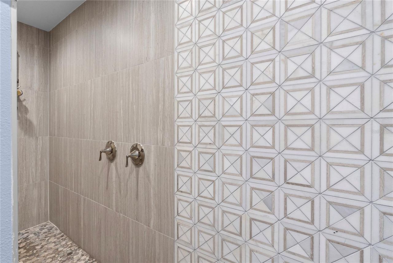 5018 S The Riviera Street, Tampa, FL 33609 Photo