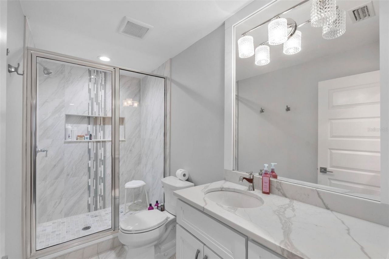 5018 S The Riviera Street, Tampa, FL 33609 Photo