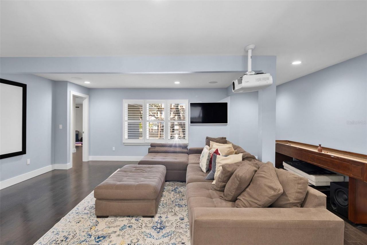 5018 S The Riviera Street, Tampa, FL 33609 Photo