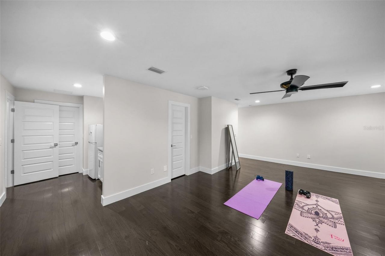 5018 S The Riviera Street, Tampa, FL 33609 Photo