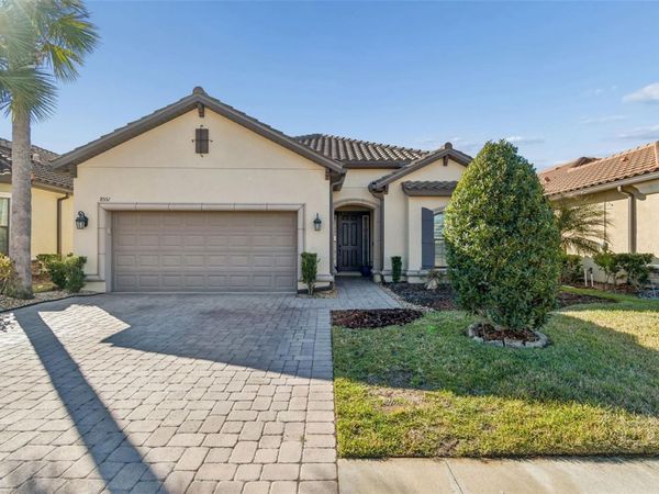 8551 GRAND ALBERATO ROAD, TAMPA, FL 33647