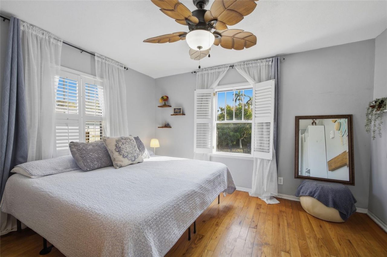 5824 Gulfport Blvd S, Gulfport, FL 33707 Photo