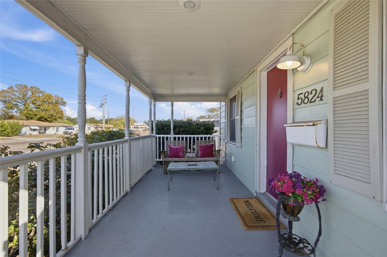 5824 Gulfport Blvd S, Gulfport, FL 33707 Photo