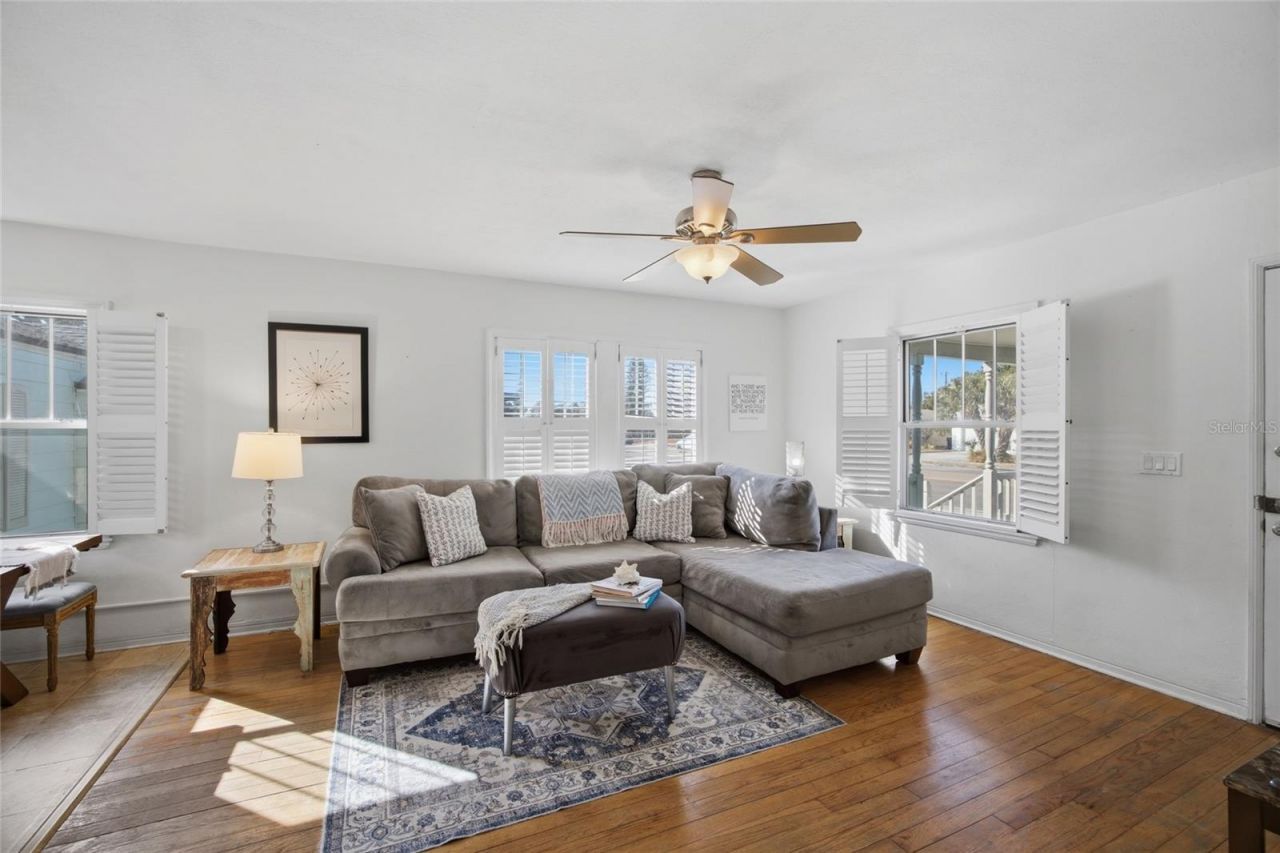 5824 Gulfport Blvd S, Gulfport, FL 33707 Photo