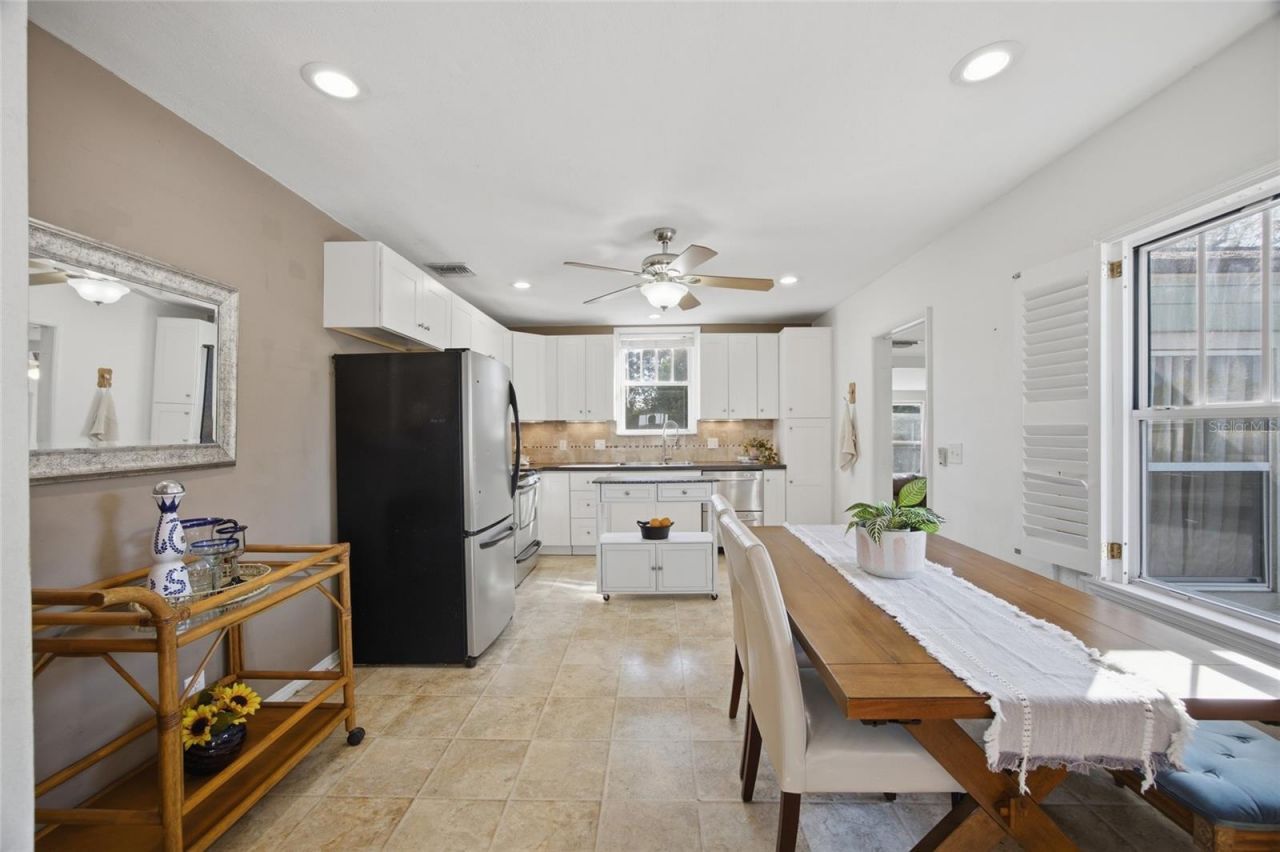 5824 Gulfport Blvd S, Gulfport, FL 33707 Photo